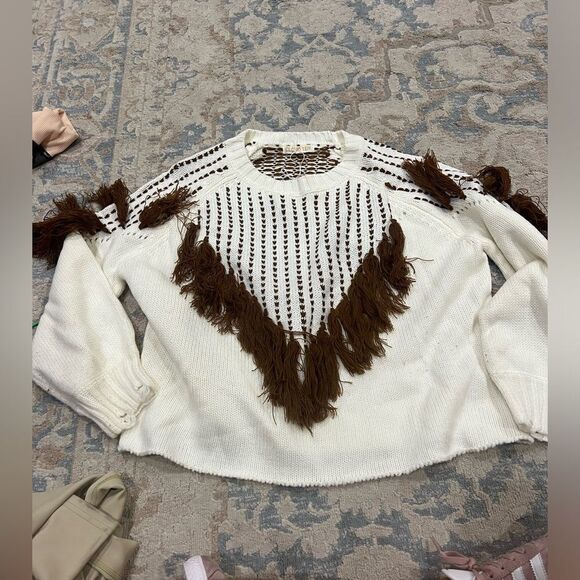 Cloud Ten Sweater - Picture 2 of 3